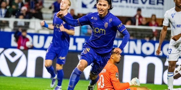 南野拓实闪耀法甲：率队2连胜逼近榜首